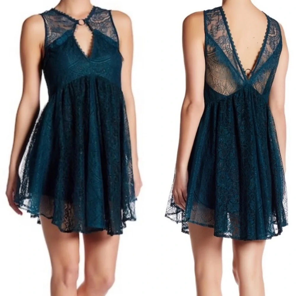 Free People Don't You Dare Mini Lace Dress in Emerald Green NWT Size Small